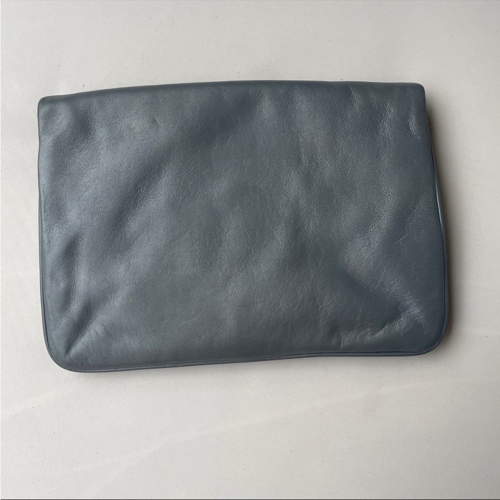 Gustto Flap Clutch - Picture 8 of 9